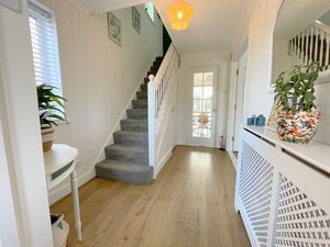 Heron Way- click for photo gallery
